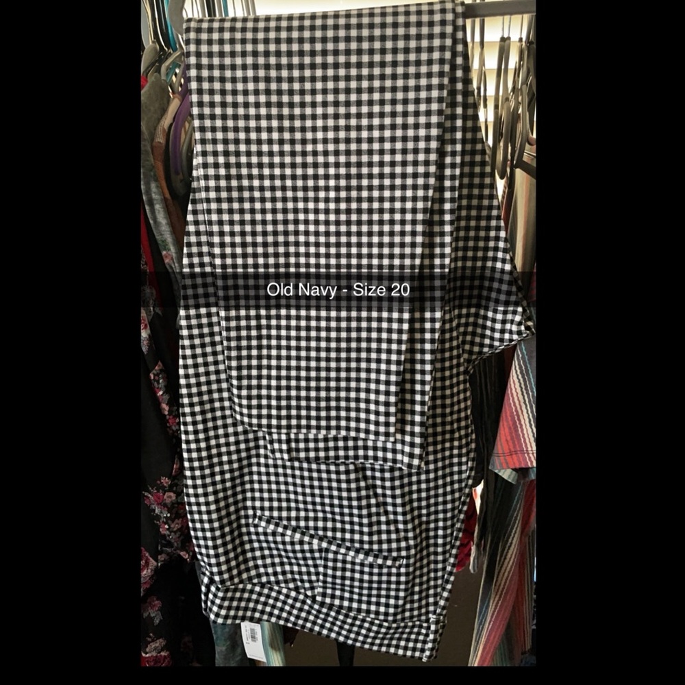 Old Navy Pants - Pixie Pants - White - Size 20 - NWT